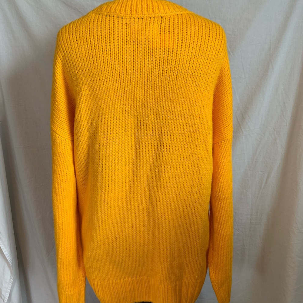 PINK Victoria Secret knitted boyfriend sweater NWT - Picture 5 of 9